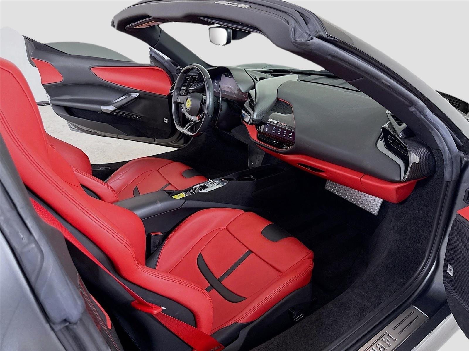 2022 Ferrari SF90 Base - Photo 31