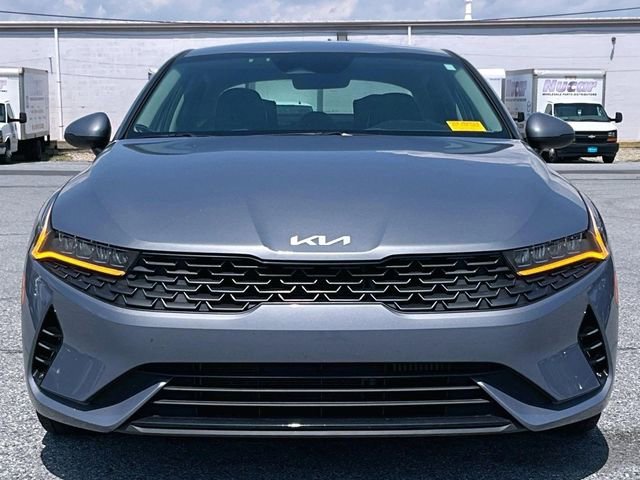 Used 2024 Silver Kia LXS image 4