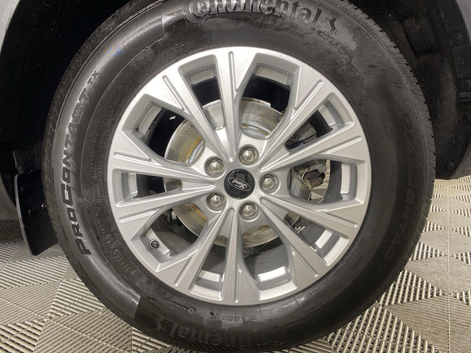 Used 2023 Vapor Blue Ford Active image 9