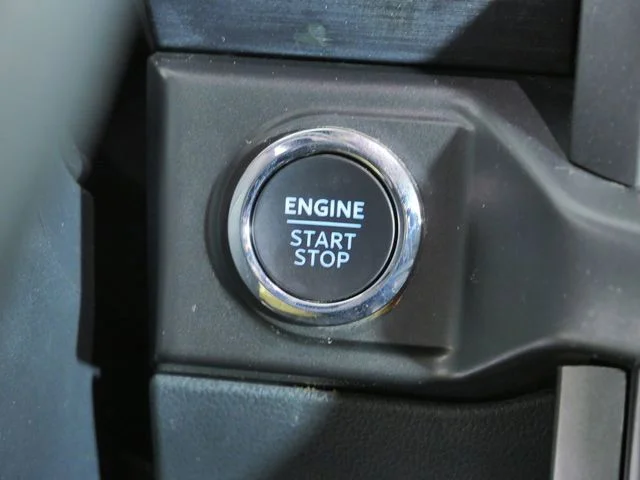 Used 2024 Silver Ford XLT image 32