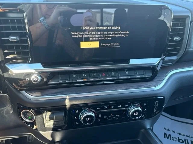 New 2026 Onyx Black GMC SLT image 30