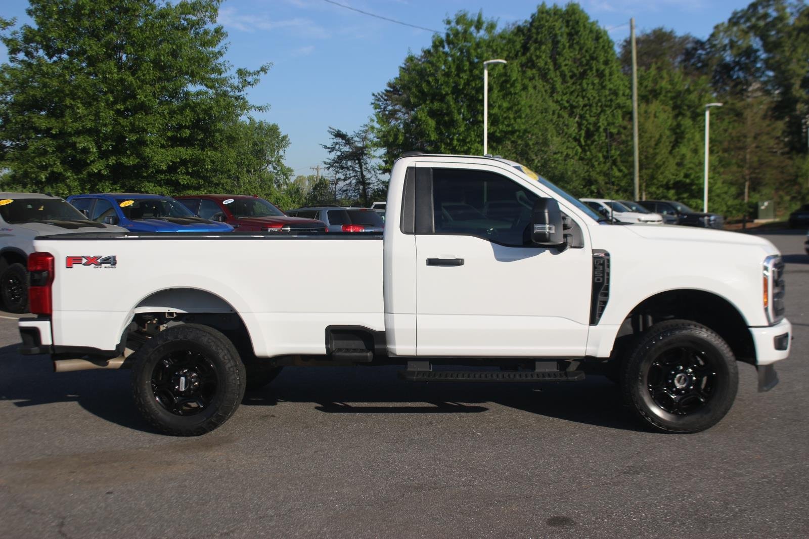 Used 2023 Oxford White Ford XL image 8