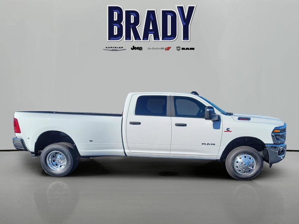New 2026 Bright White Clear-Coat Exterior Paint RAM Big Horn image 2