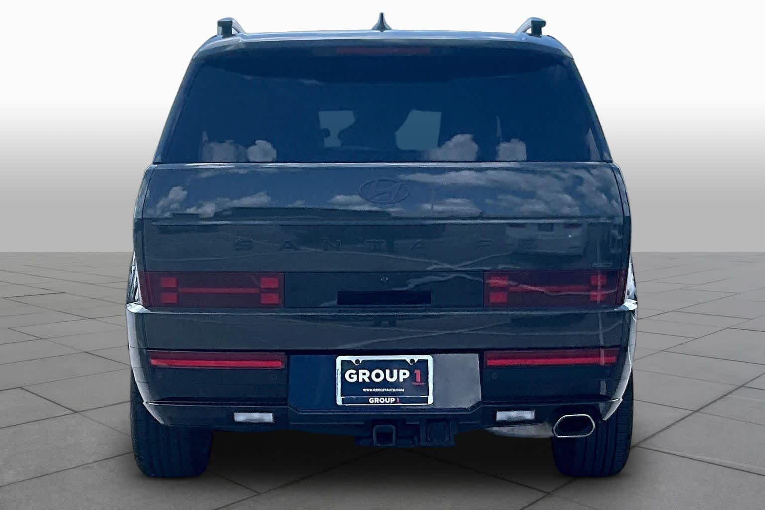 Used 2024 Rockwood Green Hyundai Calligraphy image 4