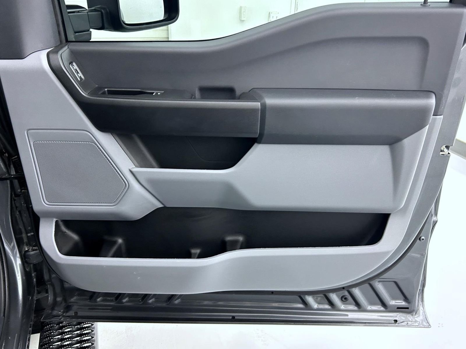 New 2026 Carbonized Gray Metallic Ford XL image 17