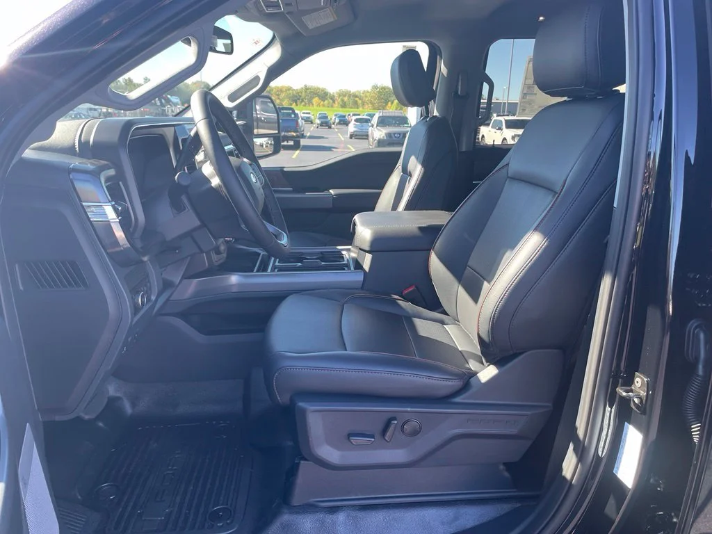 New 2027 Agate Black Metallic Ford F-450® LARIAT® image 12