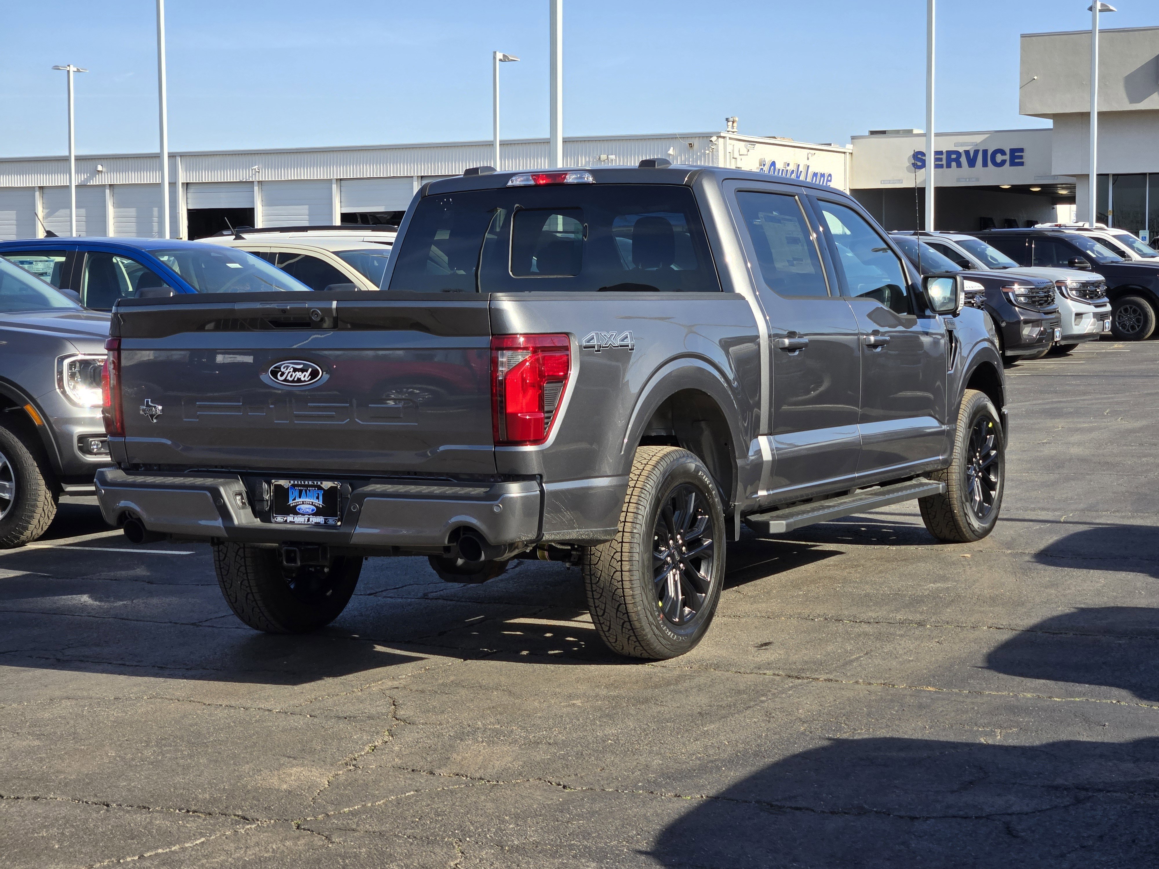 New 2026 Carbonized Gray Metallic Ford XLT image 4