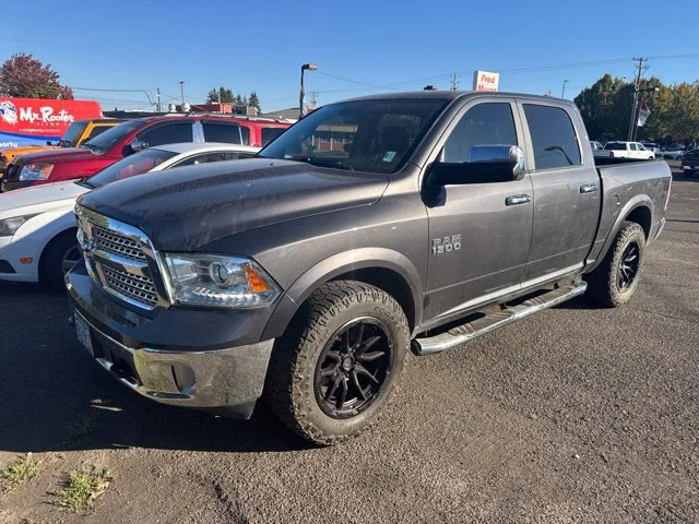 Used 2017 Granite Crystal Metallic Clearcoat Ram Laramie image 2
