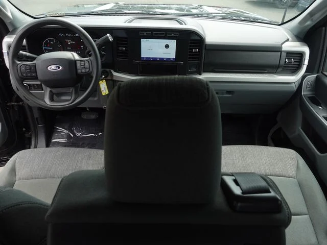 Used 2024 Black Ford XLT image 26