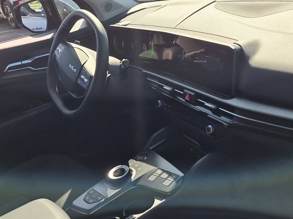 New 2027 Fusion Black Kia S image 29