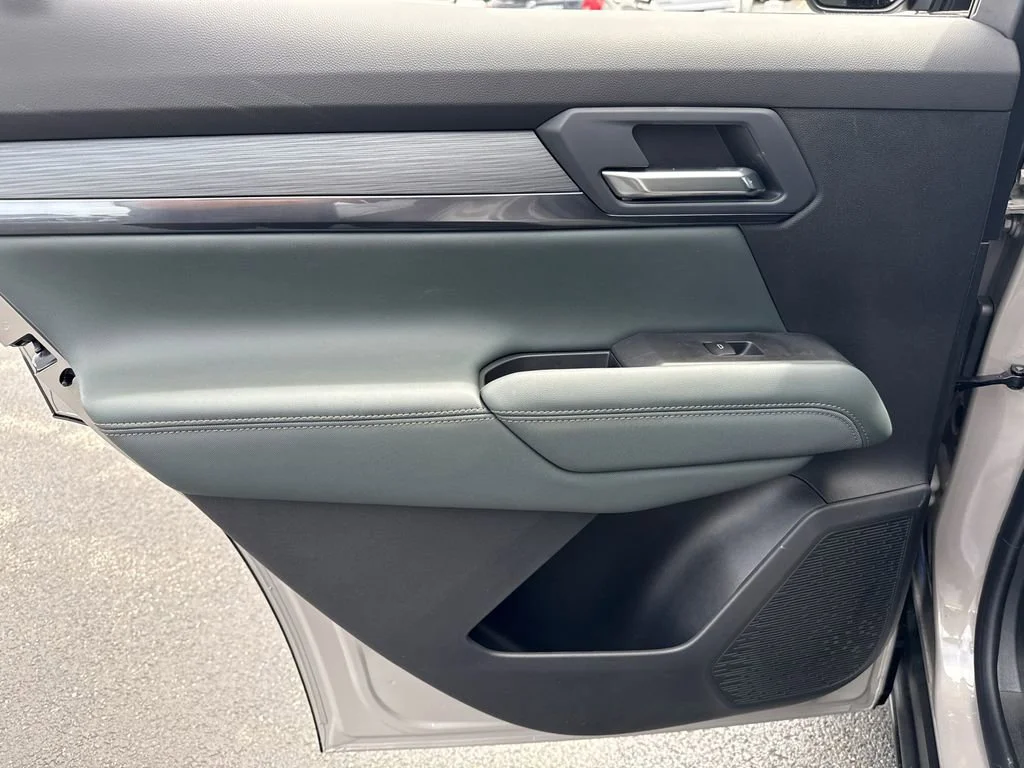 2026 GMC Terrain AT4 - Photo 33