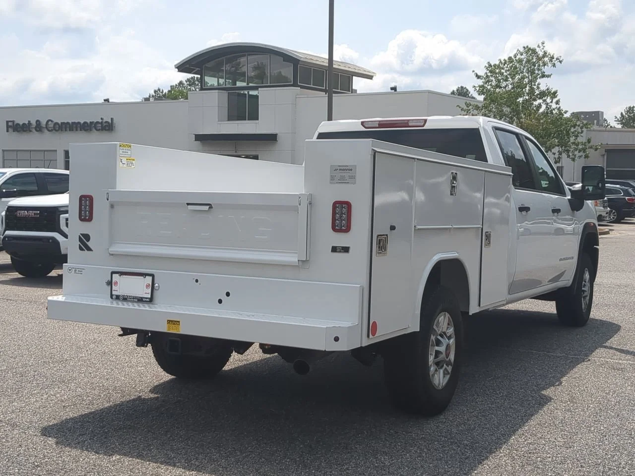 New 2026 Summit White GMC Pro image 8