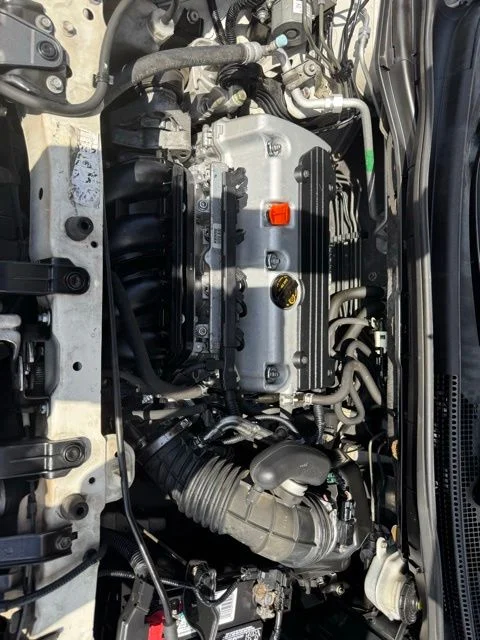 Used 2014 White Honda EX-L image 24