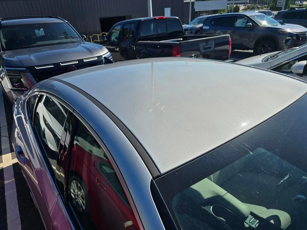 Used 2024 Silver Hyundai SEL image 16