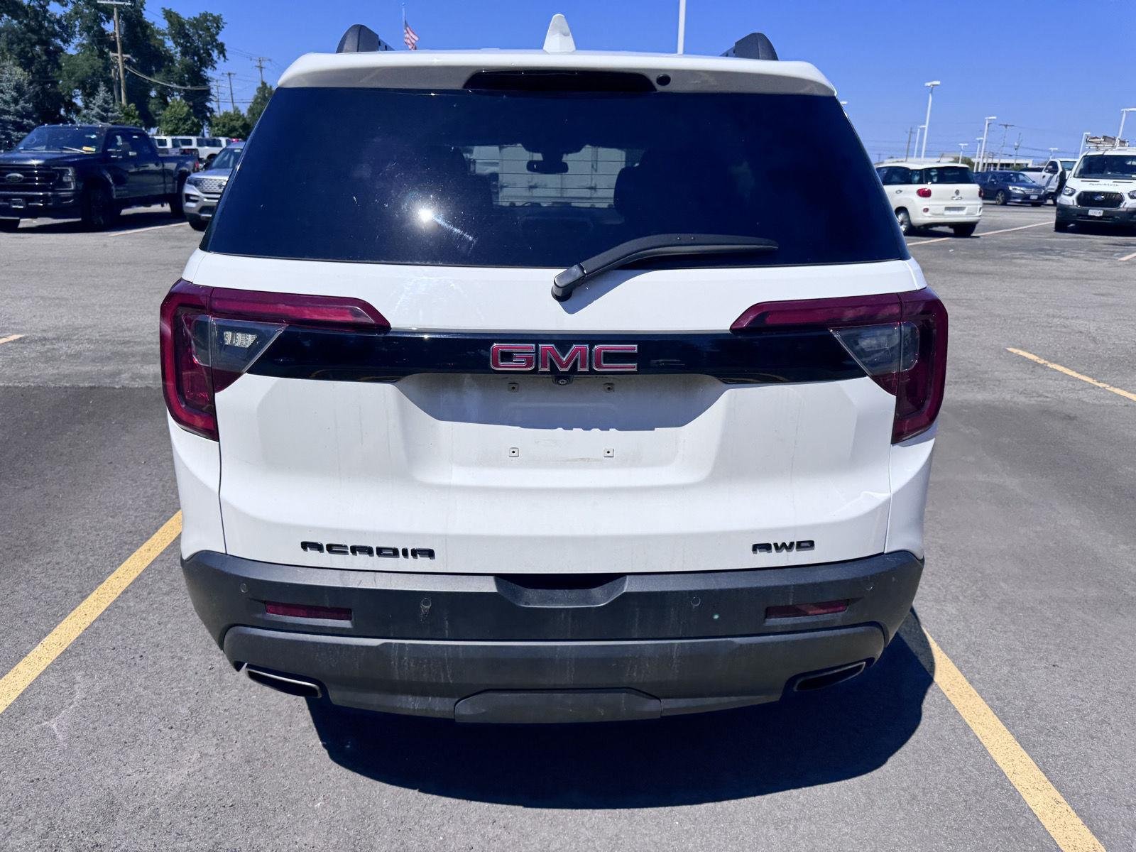 Used 2022 Summit White GMC SLE image 5