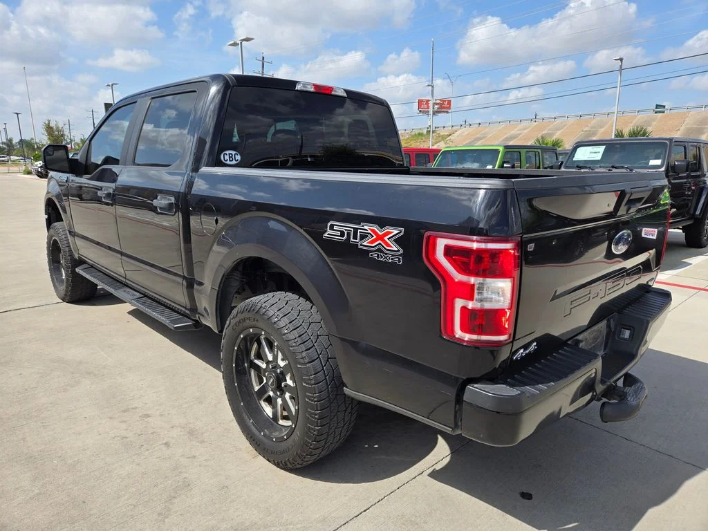 Used 2020 Black Ford XL image 5