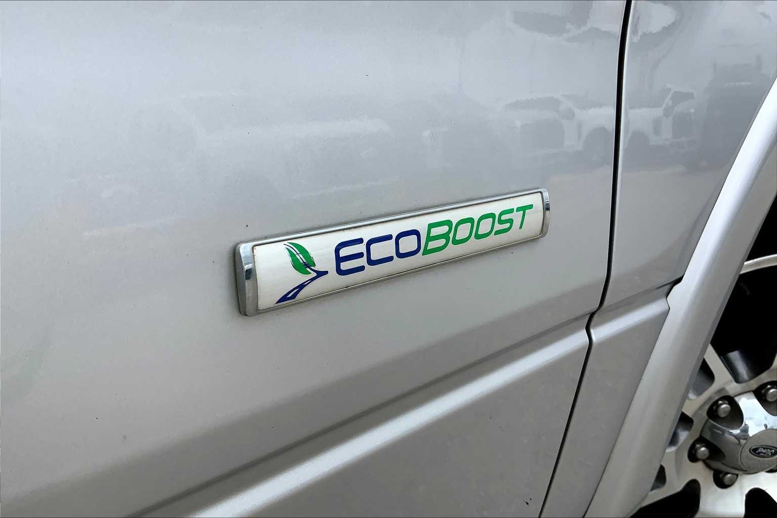 Used 2014 Ingot Silver Metallic Ford Lariat image 7