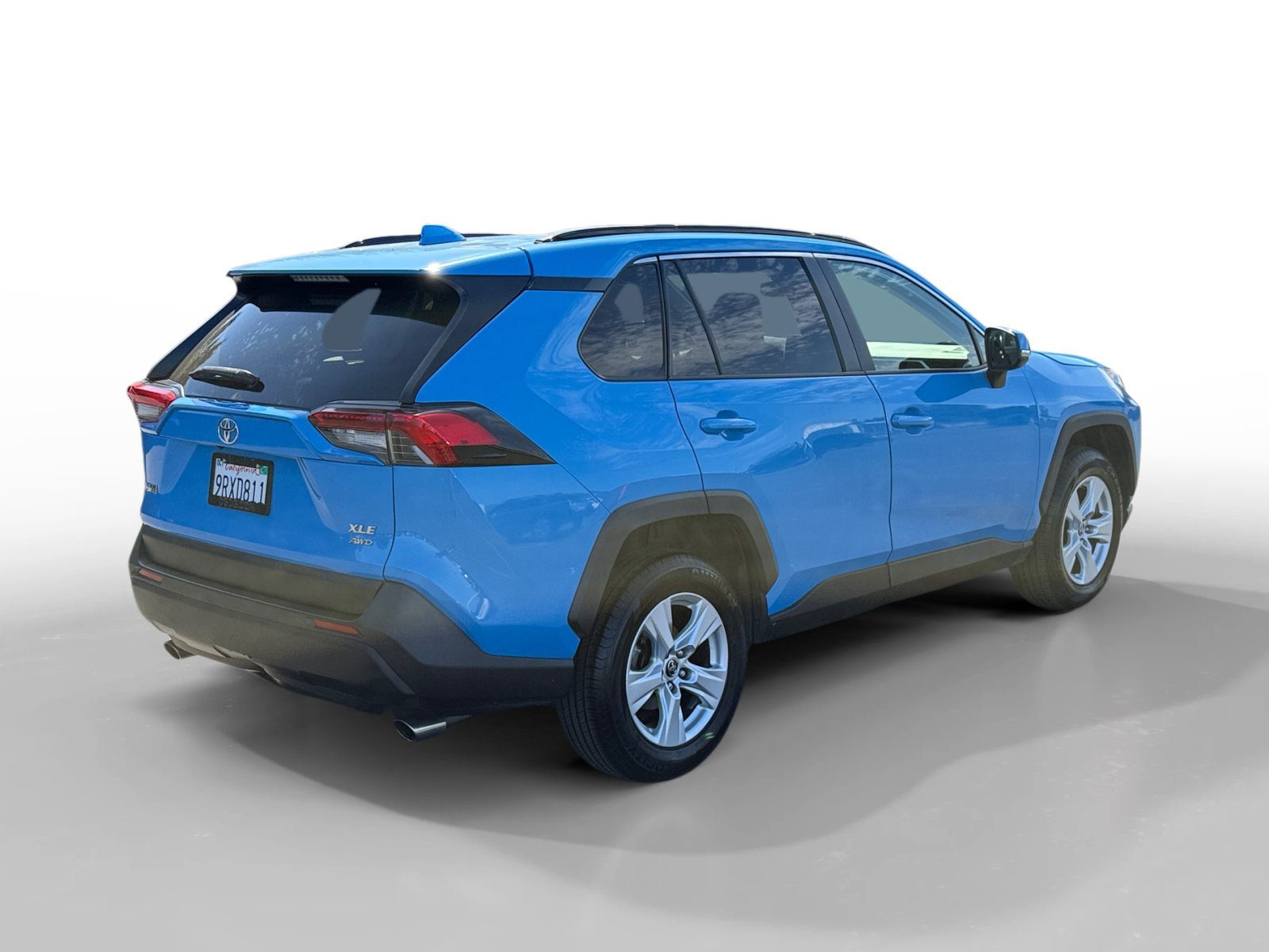 Used 2019 Blue Flame Toyota XLE image 5