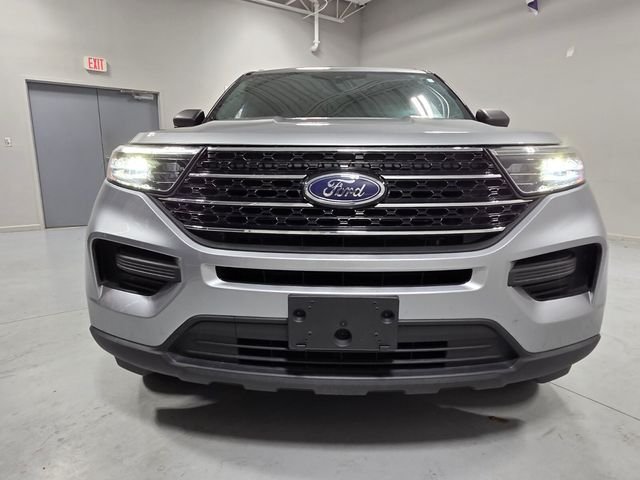 Used 2020 Silver Ford XLT image 2