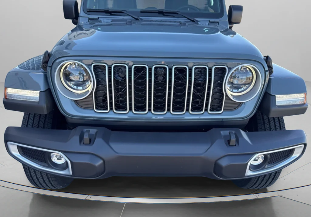 New 2026 Anvil Clear-Coat Exterior Paint Jeep Sahara image 4