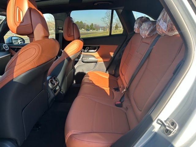 Used 2026 Silver Mercedes-Benz GLC 300 image 18