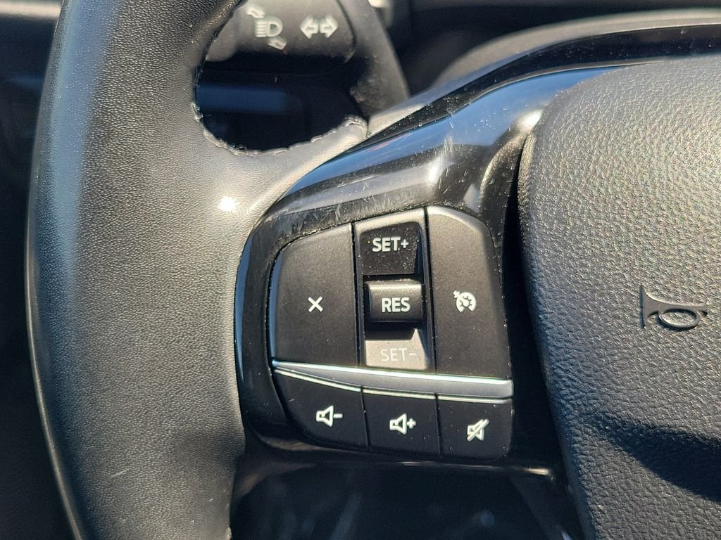 Certified Used 2022 White Ford SE image 21