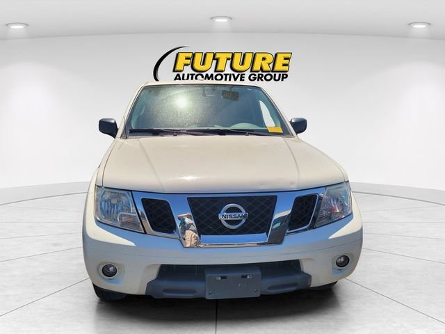 Used 2016 White Nissan SV image 2