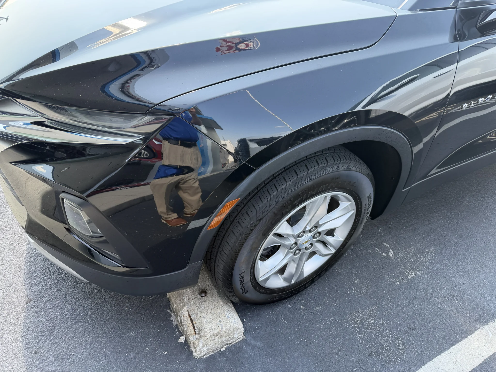 Used 2022 BLACK Chevrolet LT image 2