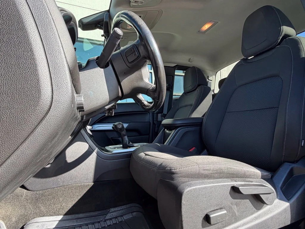 Used 2016 Black Chevrolet LT image 6