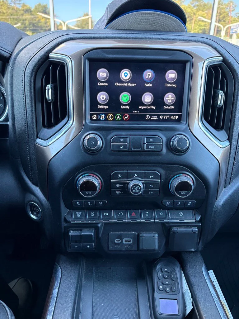 Used 2020 Blue Chevrolet High Country image 14