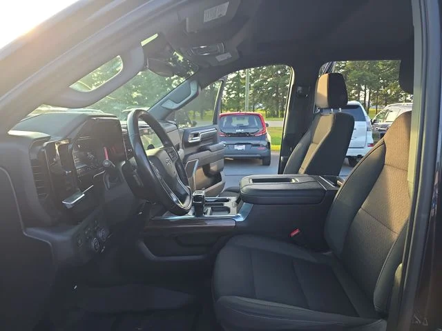 Used 2022 Gray Chevrolet LT Trail Boss image 16