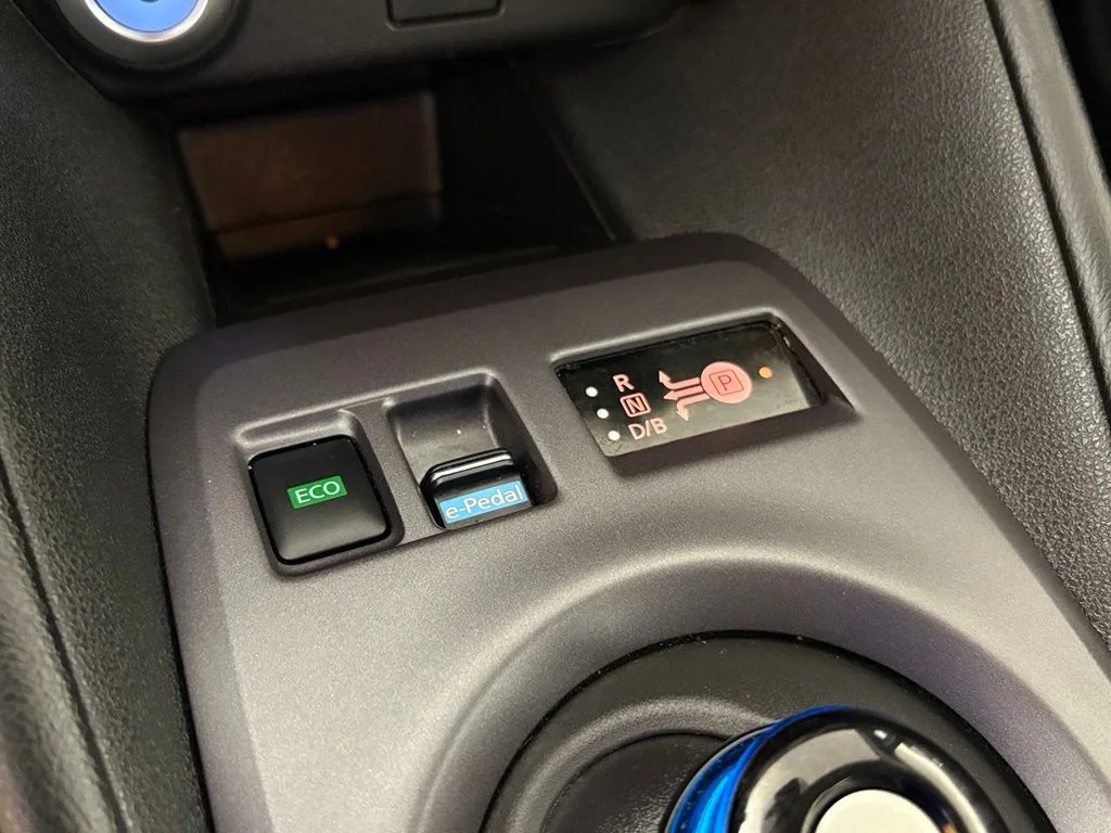 Used 2025 Gray Nissan S image 32