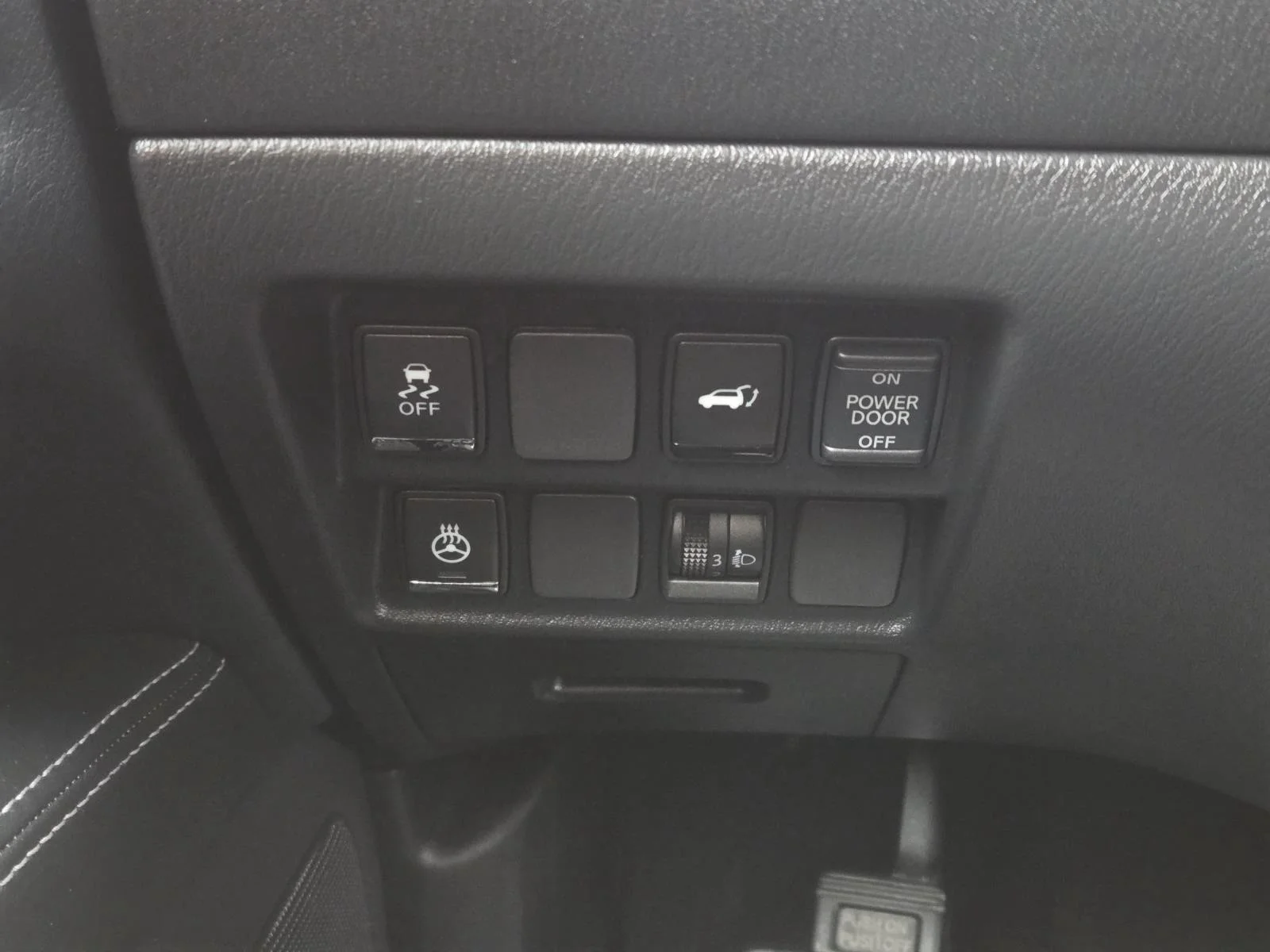 Used 2016 Liquid Platinum INFINITI  image 22