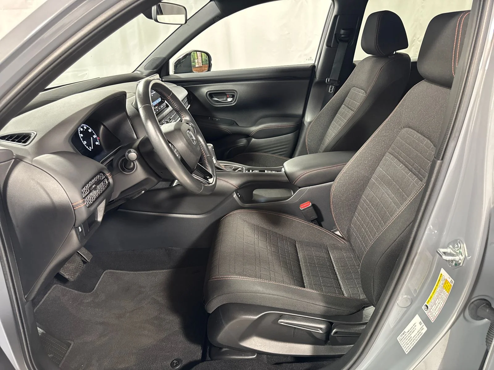 Used 2024 Urban Gray Pearl Honda Sport image 3