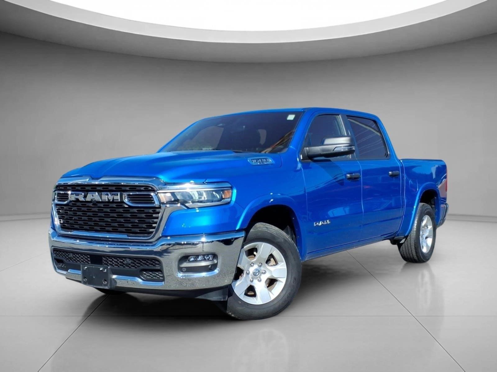 2025 RAM 1500 Big Horn/Lone Star 4x4 Crew Cab 5'7's photo