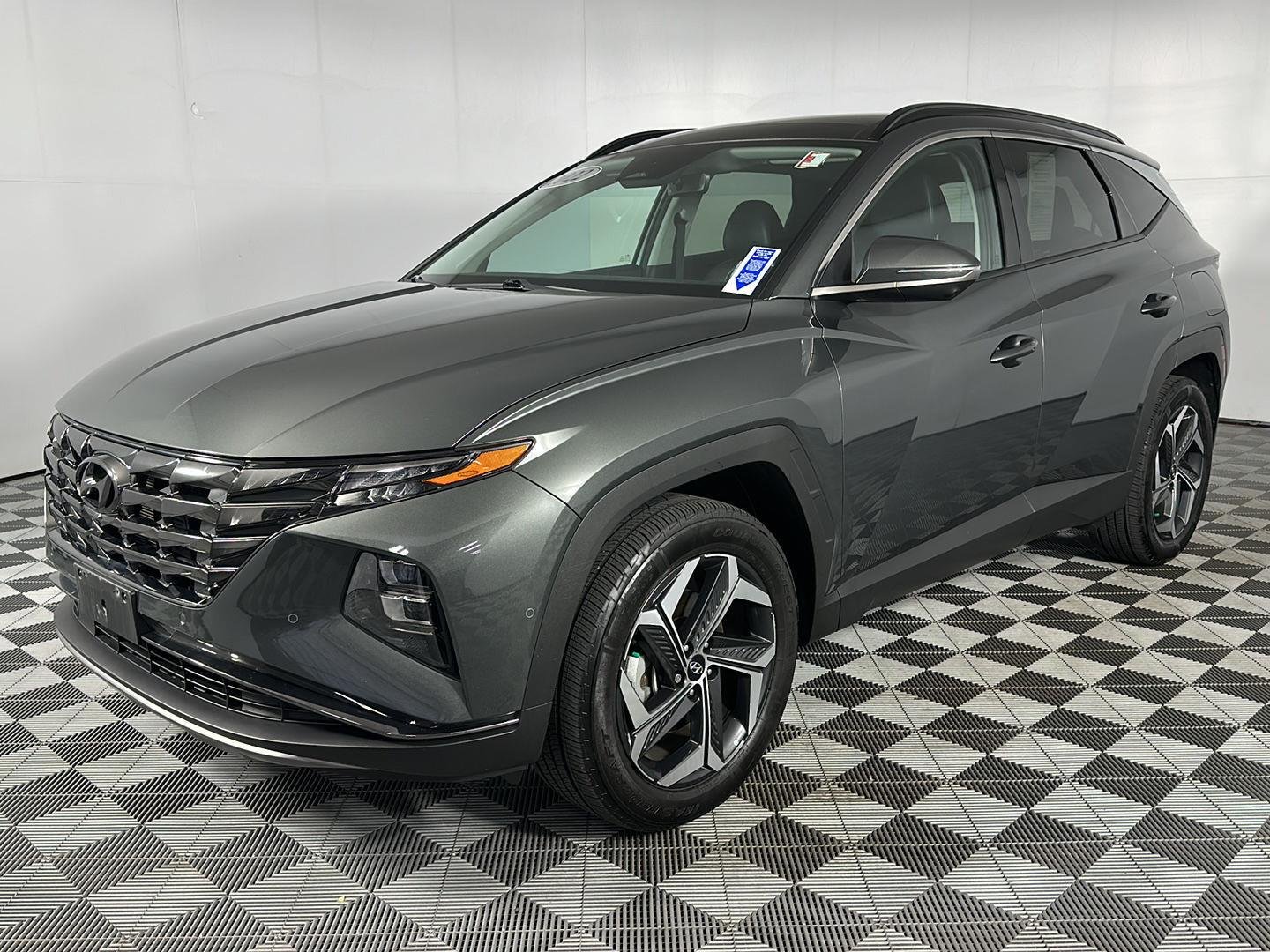 Used 2022 Amazon Gray Hyundai Limited image 5