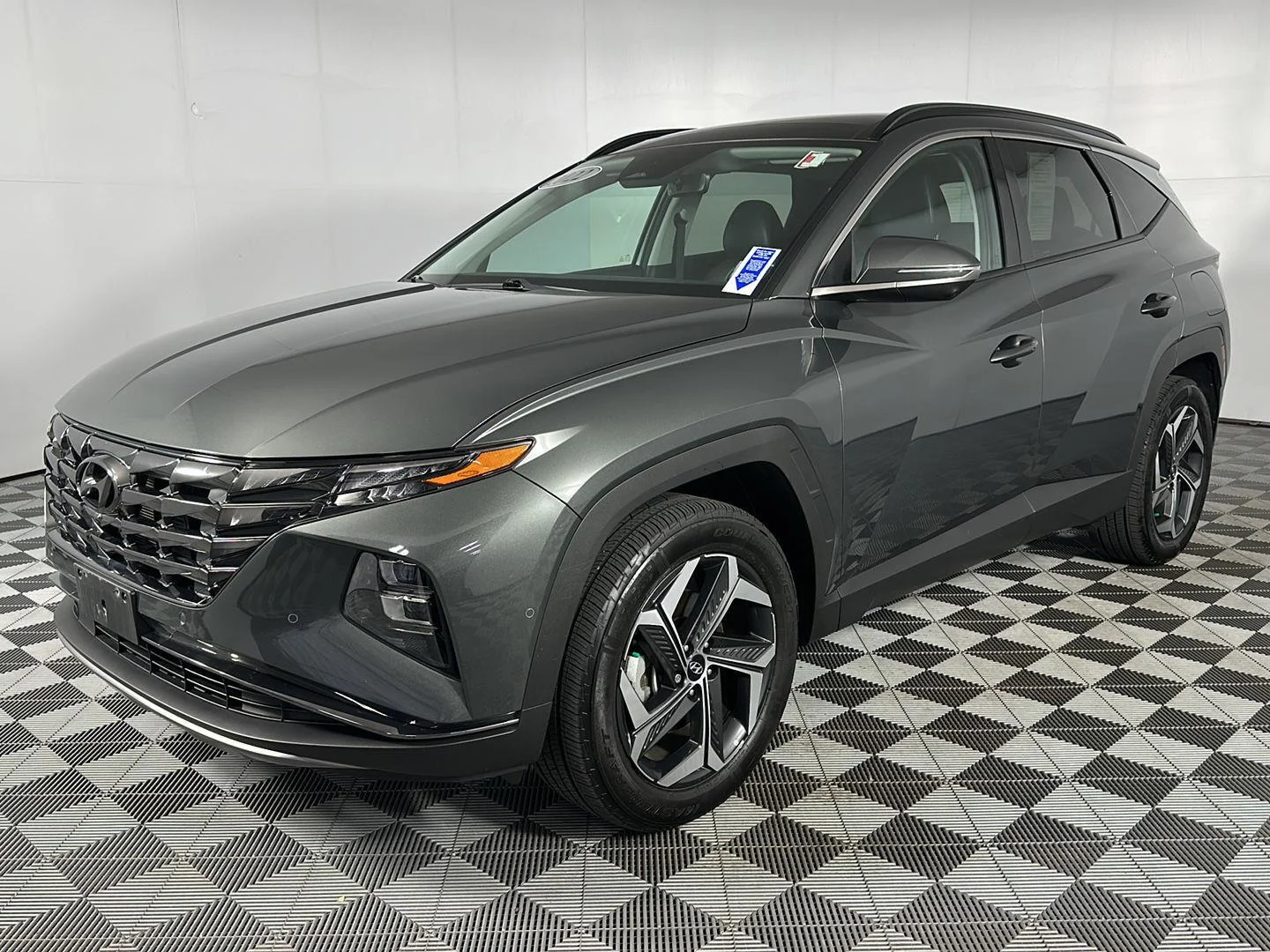Used 2022 Amazon Gray Hyundai Limited image 5