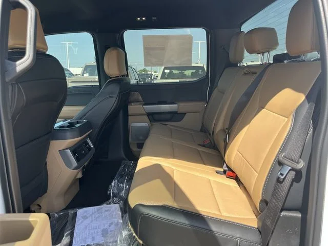 New 2026 Oxford White Ford Lariat image 16