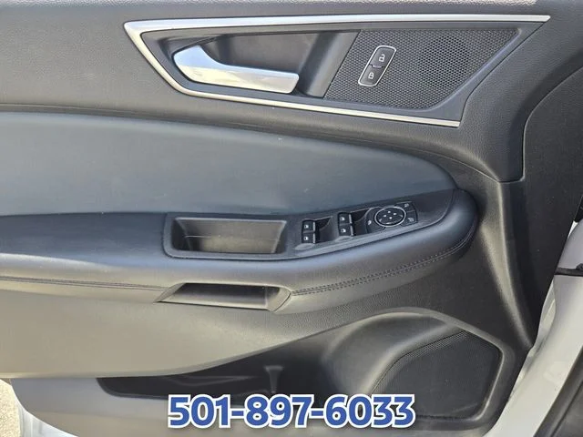 Used 2022 White Ford SEL image 32