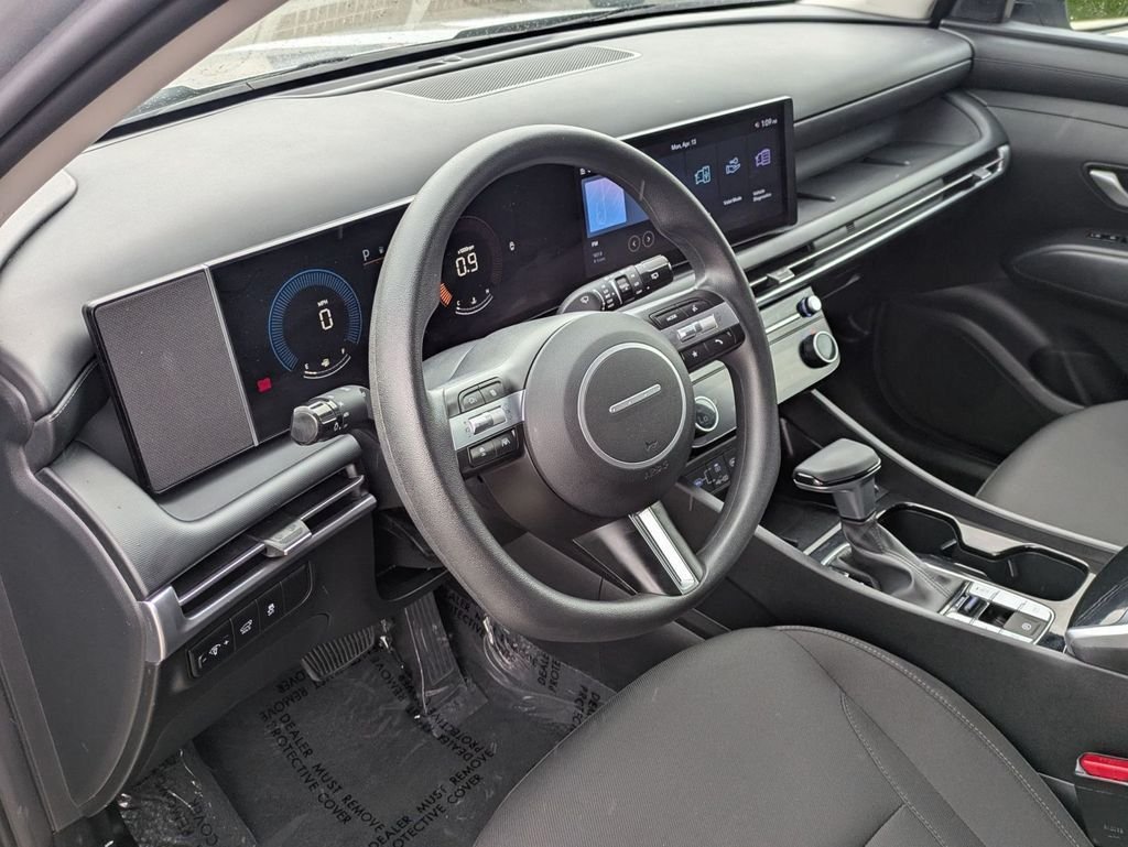 Certified Used 2025 Silver Hyundai SEL image 13