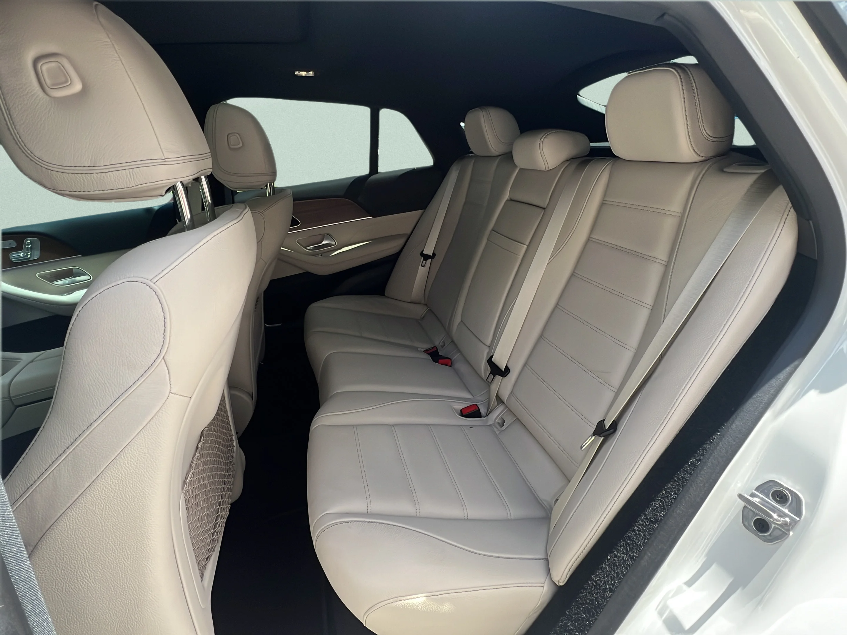Used 2025 Polar White Mercedes-Benz GLE 450 image 10