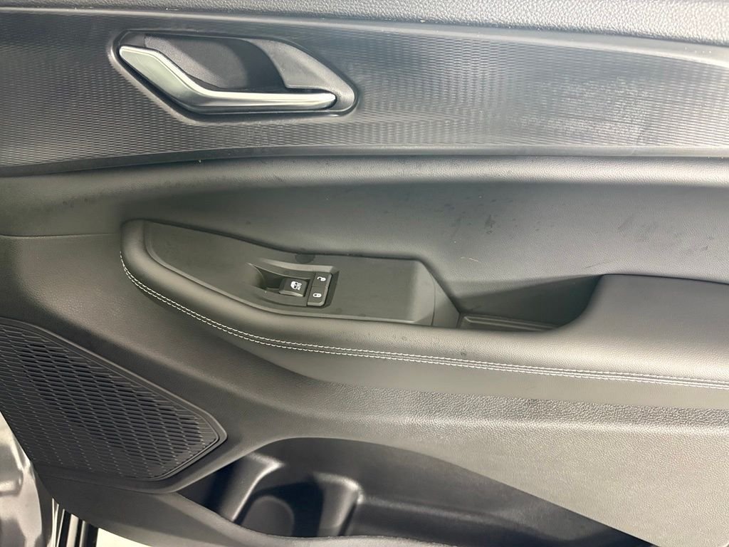 New 2026 Baltic Gray Metallic Clear-Coat Exterior Paint Jeep Laredo image 12