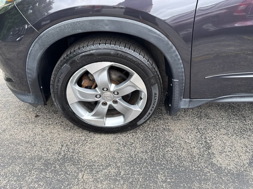 Used 2017 Purple Honda LX image 11
