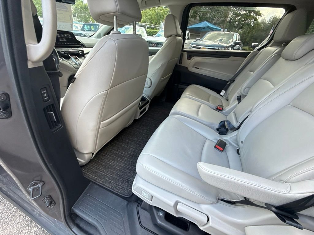 Used 2025 Silver Honda EX-L image 15