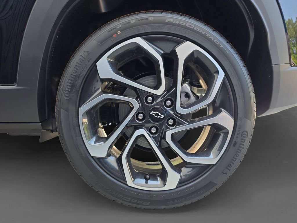 New 2026 Mosaic Black Metallic Chevrolet 2RS image 7
