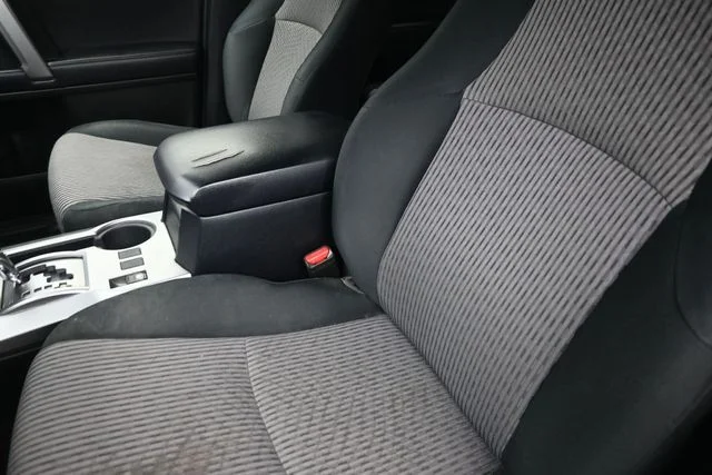 Used 2018 Barcelona Red Metallic Toyota SR5 image 18