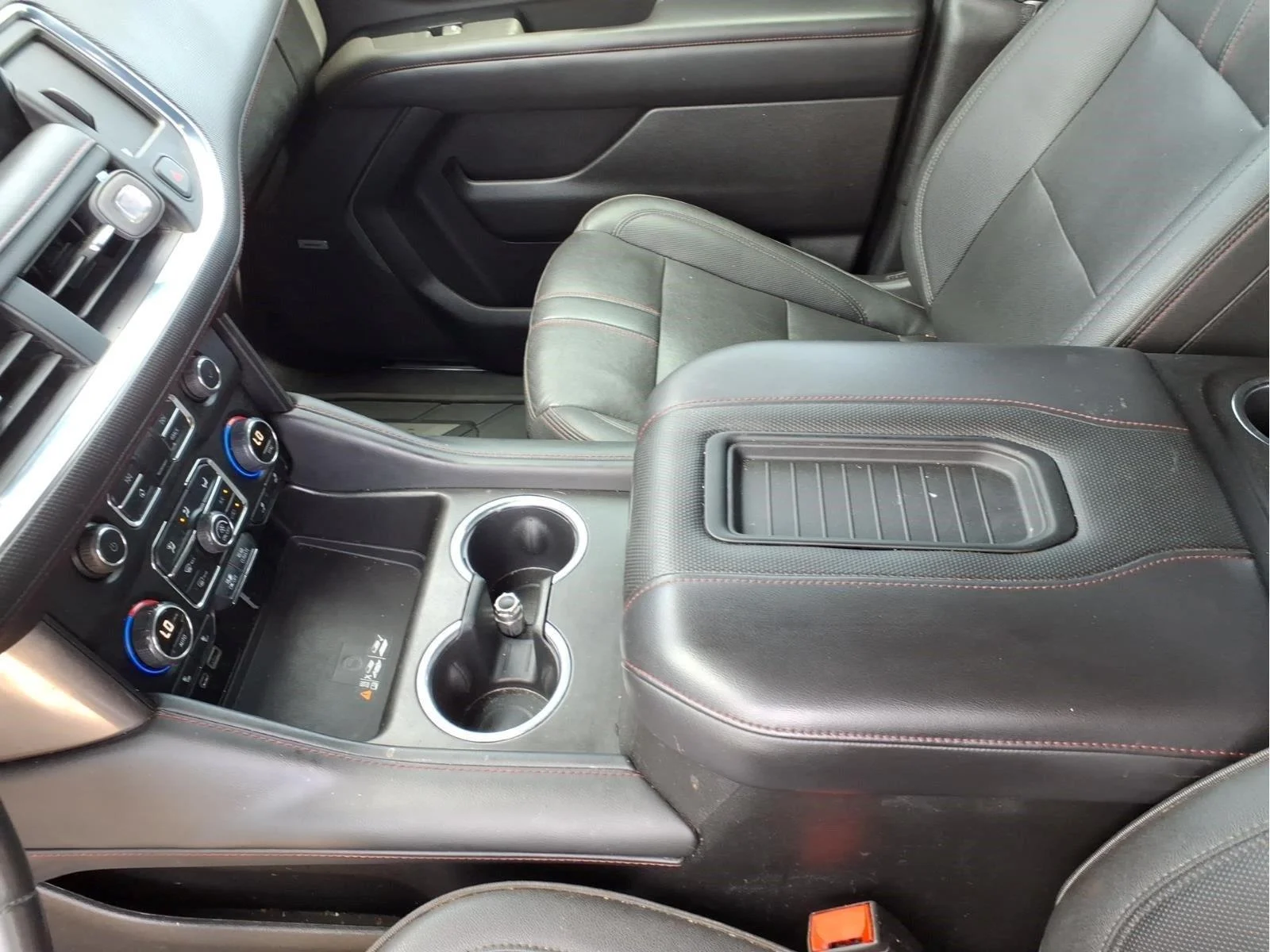 Used 2023 BLACK Chevrolet RST image 24
