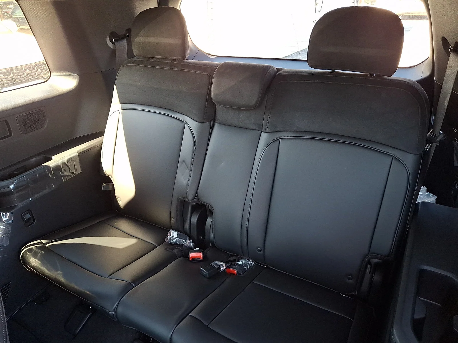 New 2027 White Kia X-Line SX Prestige image 10