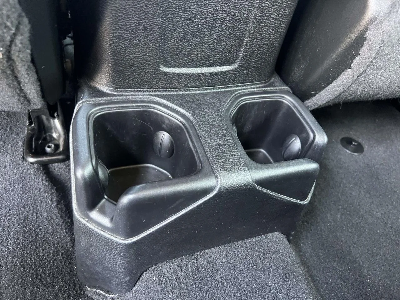 Used 2018 Sting-Gray Clearcoat Jeep Sport S 4x4 image 24