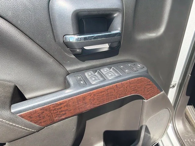 Used 2018 Quicksilver Metallic GMC SLE image 18